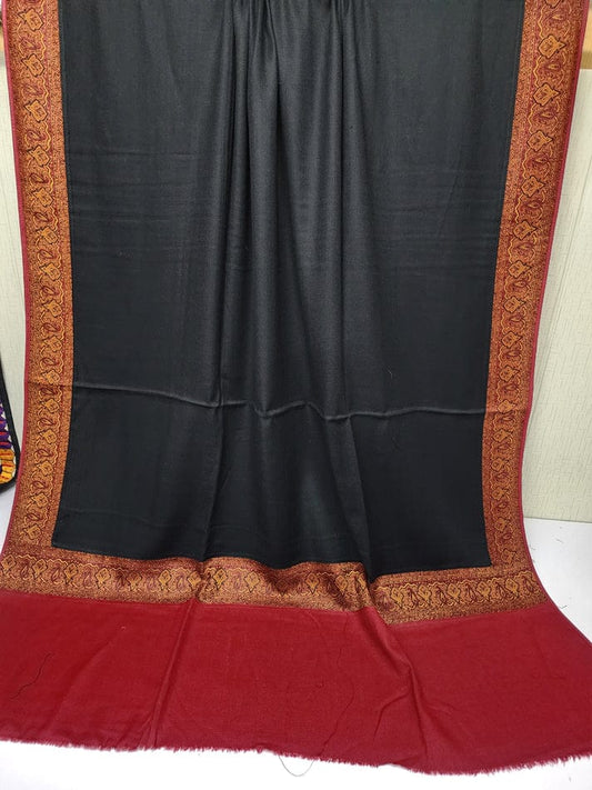 Plain wool shawl with Kani border