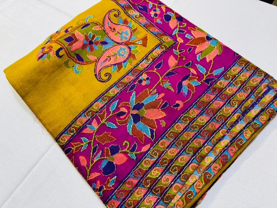 Classic Kashmiri Qalamkar Shawl – Handcrafted Ethnic Fashion